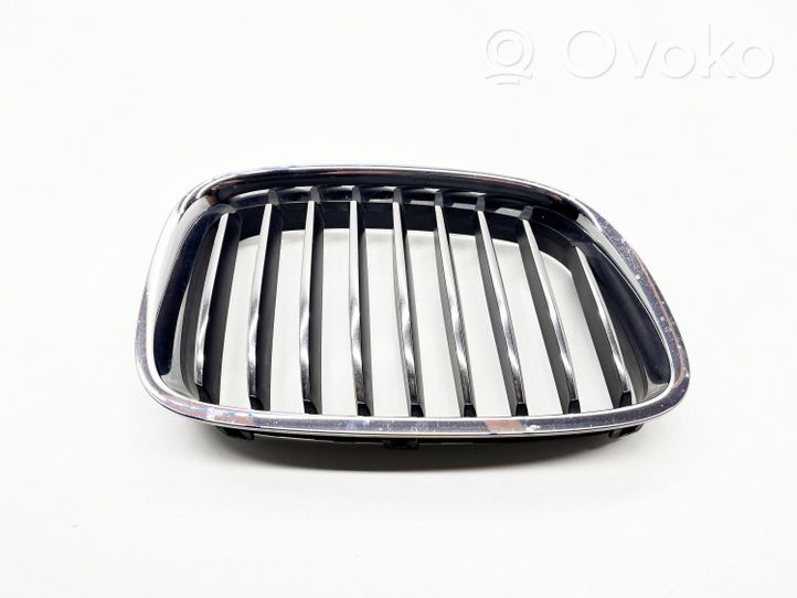 BMW 5 GT F07 Grille calandre supérieure de pare-chocs avant 7200170