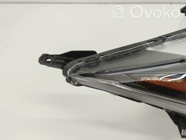 Mitsubishi Eclipse Cross Lampa przednia W3153