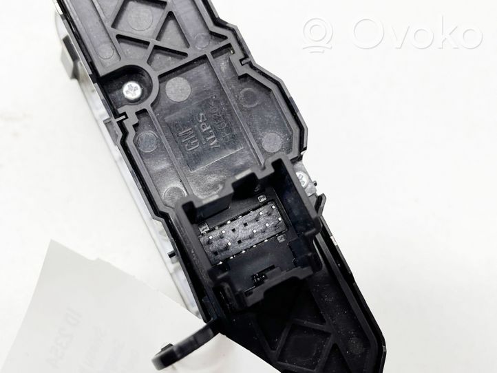 Opel Mokka X Interrupteur d’éclairage 84192536
