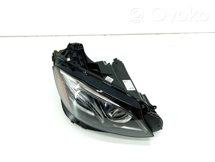 Mercedes-Benz E W213 Faro delantero/faro principal A2139066804