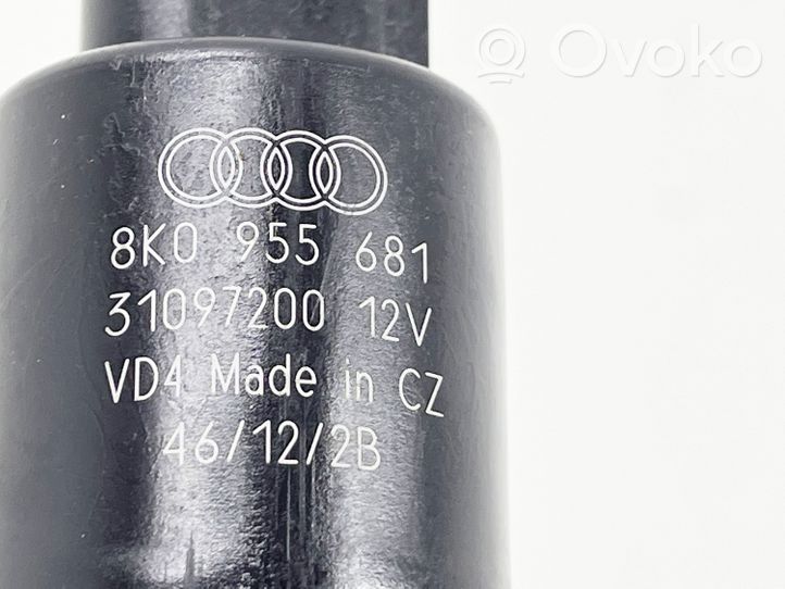 Audi A5 8T 8F Žibintų apiplovimo skysčio siurbliukas 8K0955681