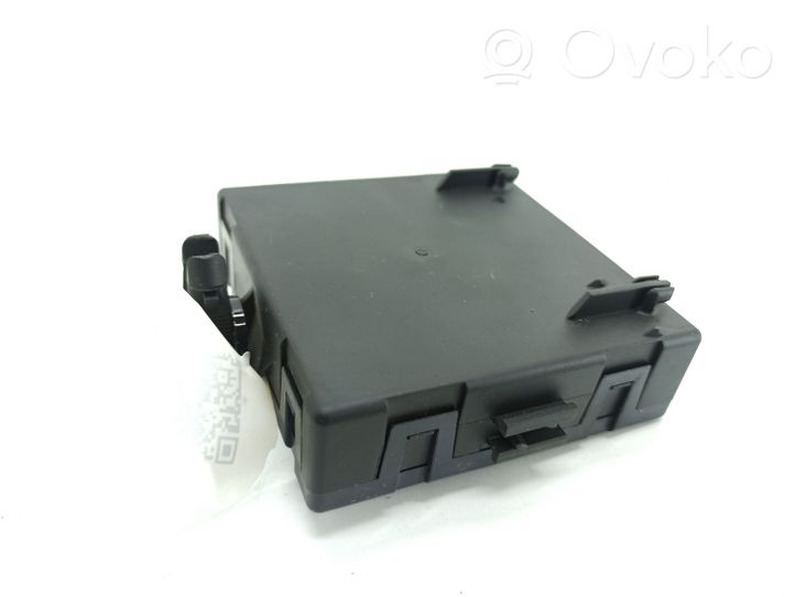 Mercedes-Benz C W204 Oven ohjainlaite/moduuli A2048207185