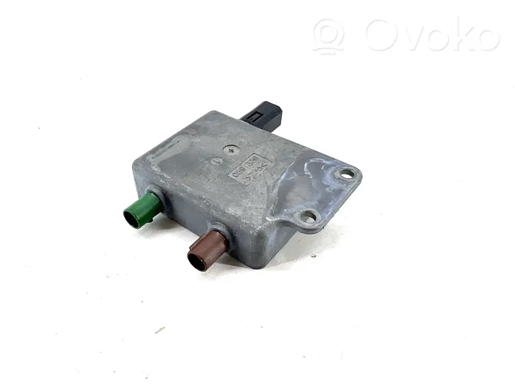 Mercedes-Benz S W221 Aerial antenna amplifier A2218203789