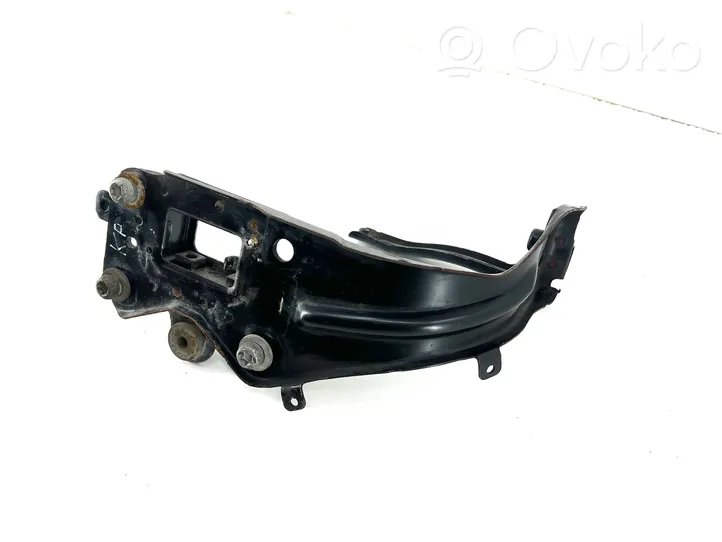 Mercedes-Benz E W211 Soporte para el marco panal de radiador A2113270090