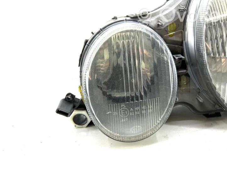 Mercedes-Benz E W210 Phare frontale 145477002