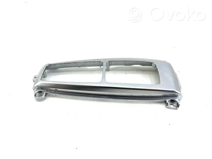 BMW X5 E70 Rivestimento in plastica cornice della leva del cambio 6975467