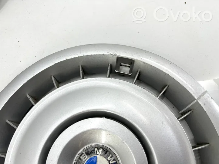 BMW 5 E34 R 15 riteņa dekoratīvais disks (-i) 1181532