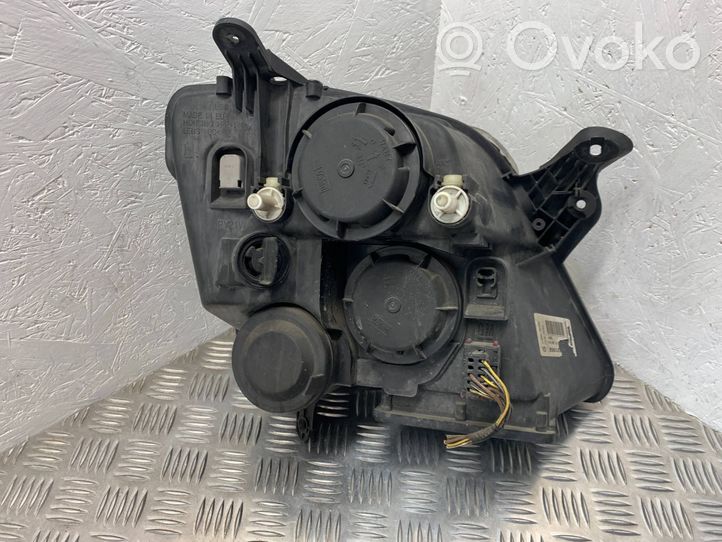 Opel Meriva A Lampa przednia 89308550