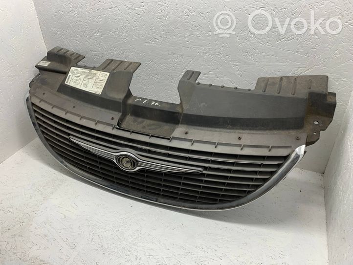 Chrysler Grand Voyager IV Grille de calandre avant 4857522AA