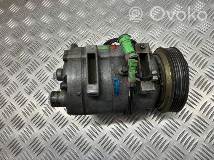 Audi A6 S6 C4 4A Ilmastointilaitteen kompressorin pumppu (A/C) 506231