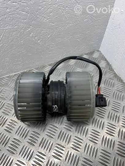 Audi A8 S8 D3 4E Soplador/ventilador calefacción 0130111047