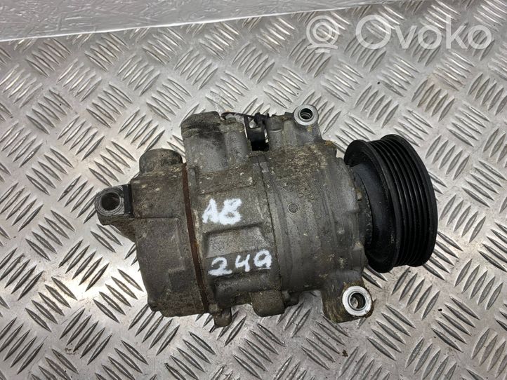 Audi A8 S8 D3 4E Ilmastointilaitteen kompressorin pumppu (A/C) 4E0260805