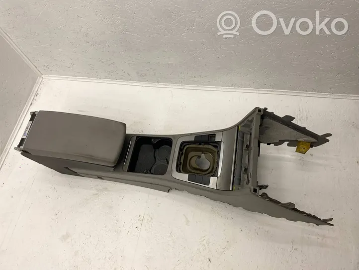 Volkswagen PASSAT B6 Center console 3C1863241