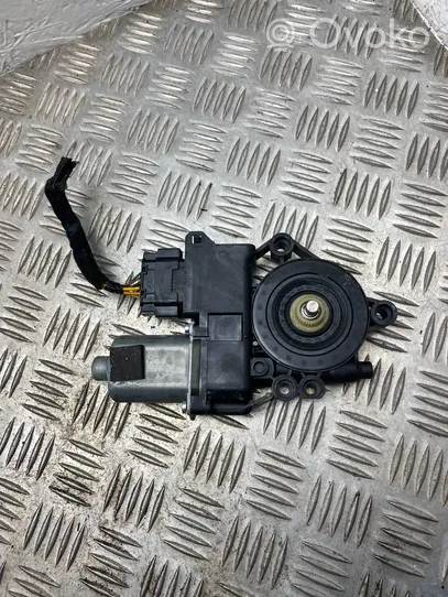 KIA Sorento Front door window regulator motor 