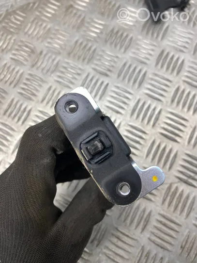 KIA Sorento Verrouillage du bouchon du réservoir de carburant 957202J000