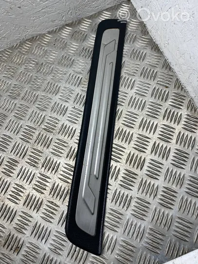 KIA Sorento Front sill trim cover 858812P100