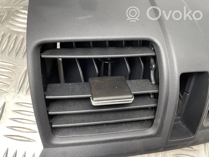 Honda CR-V Griglia di ventilazione centrale cruscotto 9760M0010