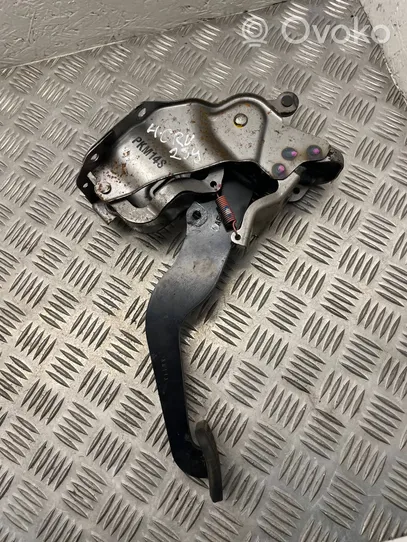 Honda CR-V Brake pedal PKM14S