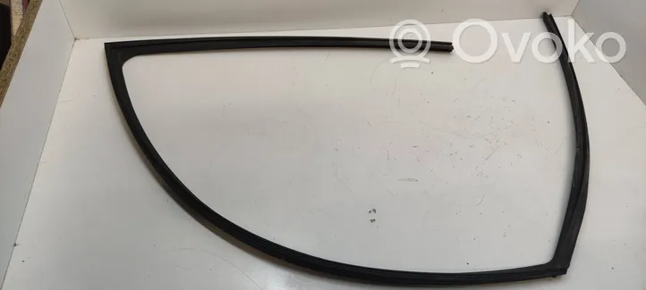 KIA Picanto Rubber seal front door window/glass 