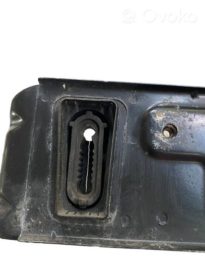 Opel Vivaro Radiator support slam panel bracket 