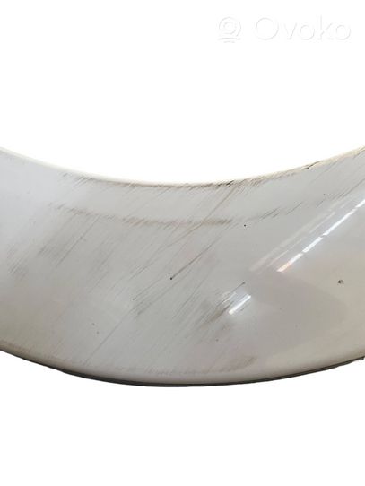 Toyota Hilux (AN10, AN20, AN30) Rear arch trim 616810K040