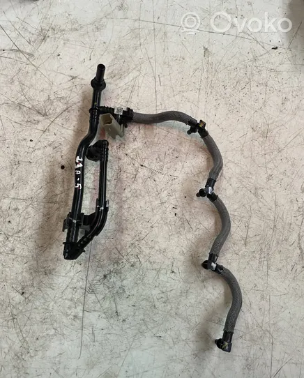 Renault Trafic III (X82) Fuel return line/hose 