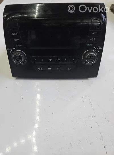 Peugeot Boxer Panel / Radioodtwarzacz CD/DVD/GPS 07356825990