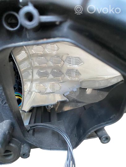 BMW 5 F10 F11 Lampa przednia 7203252