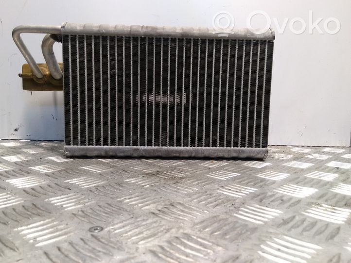 BMW 5 E60 E61 Radiatore aria condizionata (A/C) (abitacolo) 69460439