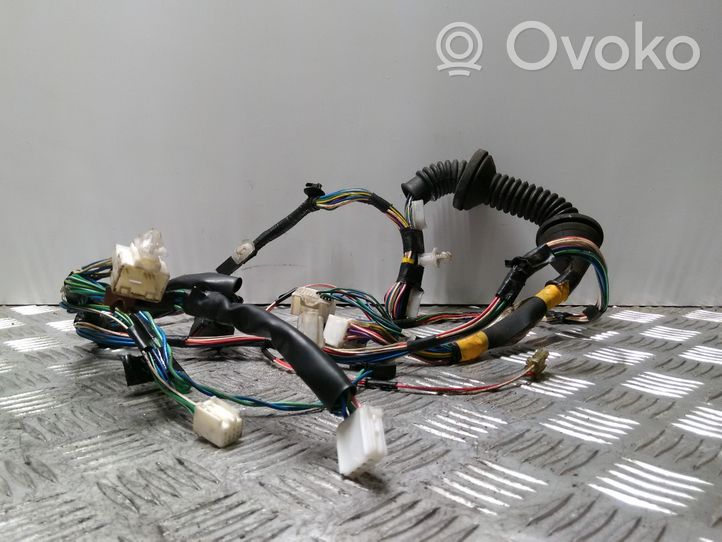 Toyota Avensis T250 Front door wiring loom 8215205570