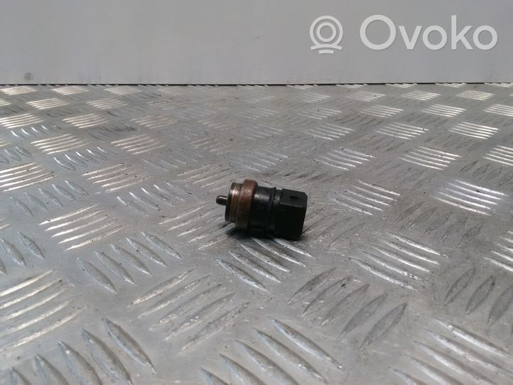 Renault Espace III Kühlmitteltemperatur Sensor Fühler Geber 8200202612