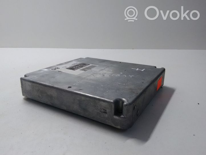 Toyota Avensis T250 Engine control unit/module 8966105860