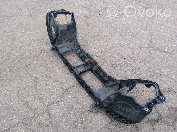 Opel Movano A Support de radiateur sur cadre face avant 8200187234