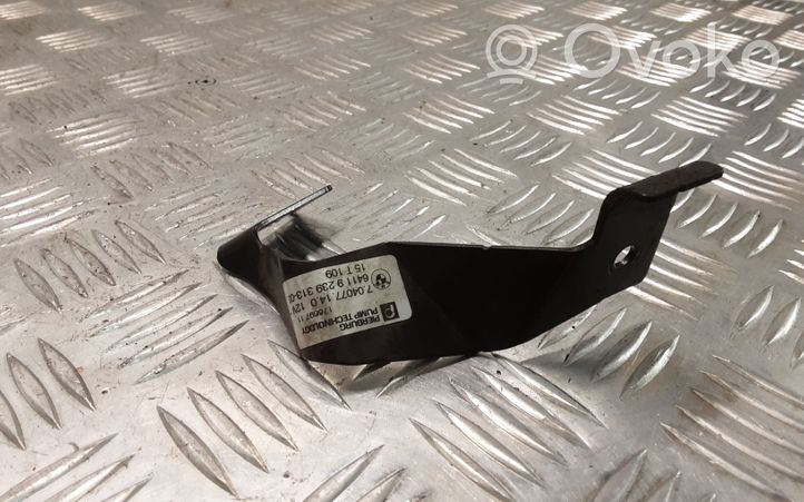 BMW 5 F10 F11 Altra parte del vano motore 64119239313