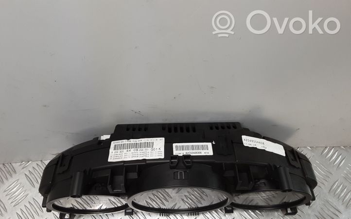 Mercedes-Benz C AMG W204 Tachimetro (quadro strumenti) A2049004408