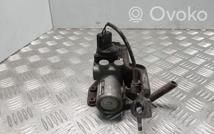 Toyota Prius (XW20) Regolatore di pressione del freno 4727047010