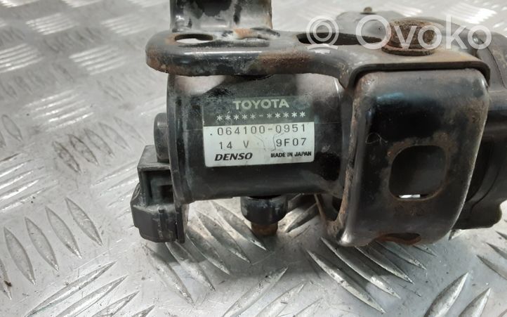 Toyota Prius (XW20) Pompa elettrica dell’acqua/del refrigerante ausiliaria 0641000951