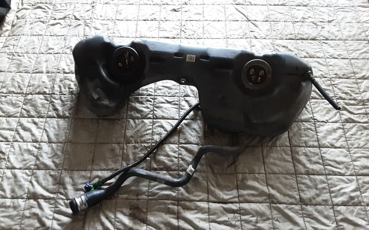 BMW 1 E82 E88 Fuel tank 