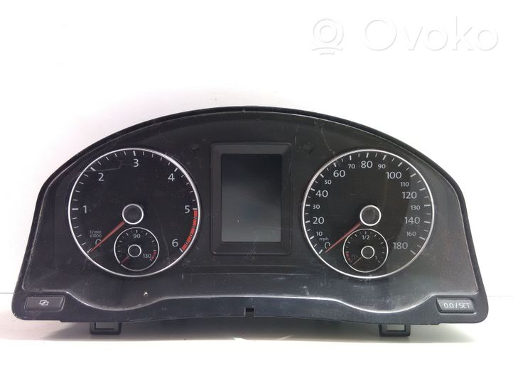Volkswagen Eos Speedometer (instrument cluster) 1Q0920975A