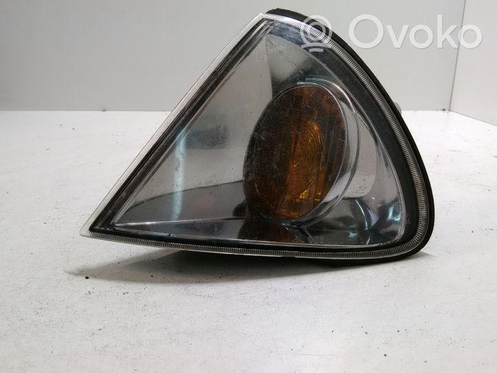 Toyota Avensis T220 Front indicator light 8152005030