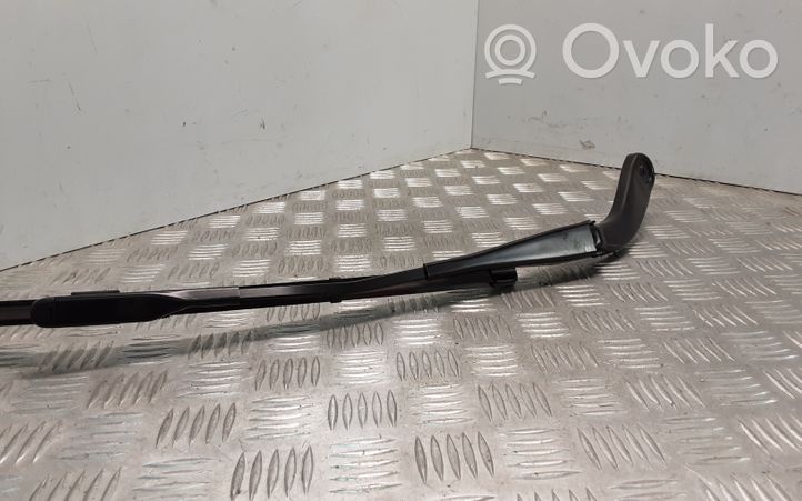 BMW 4 F32 F33 Priekinio stiklo valytuvų kojelė 61617297557