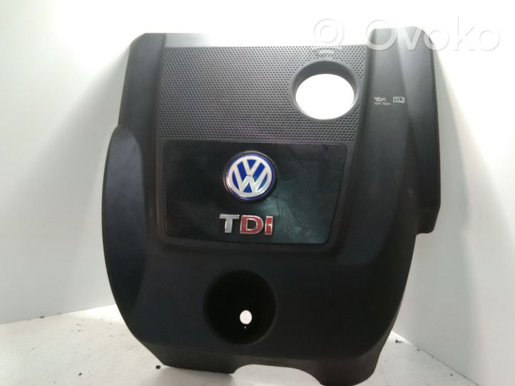 Volkswagen Bora Couvercle cache moteur 038103925