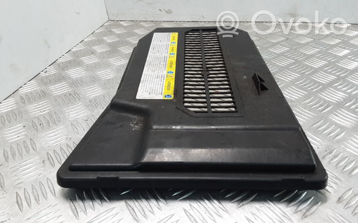 Volkswagen Touareg I Couvercle de boîtier de batterie 7L0864643B