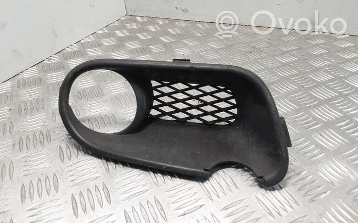 Volkswagen Touareg I Grille antibrouillard avant 7L0853663F