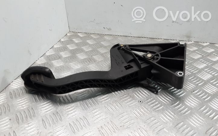 Volkswagen Touareg I Clutch pedal 7L0721109