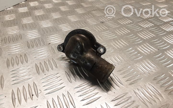 Volkswagen Touareg I Boîtier de thermostat / thermostat 070121114