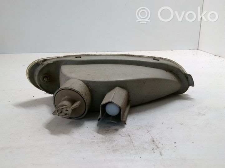 KIA Shuma Indicatore di direzione anteriore 0K2B151050