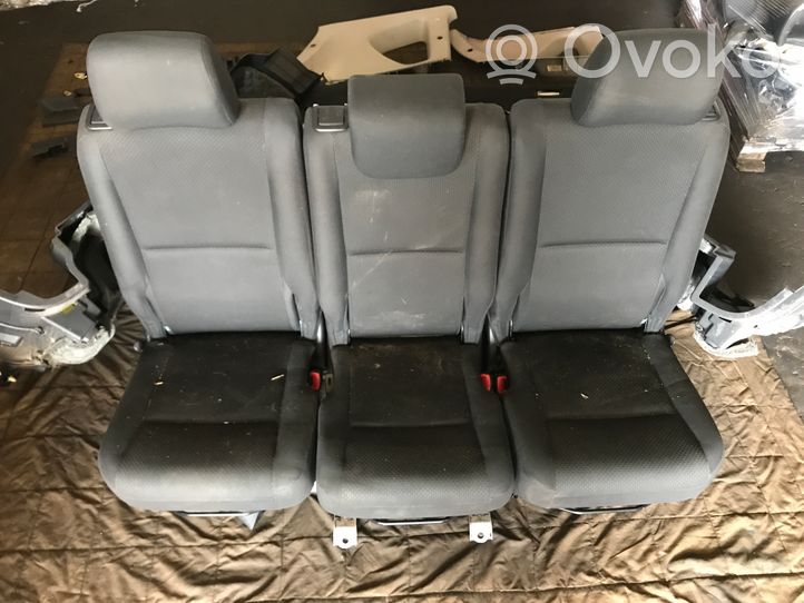 Toyota Corolla Verso E121 Kit intérieur 