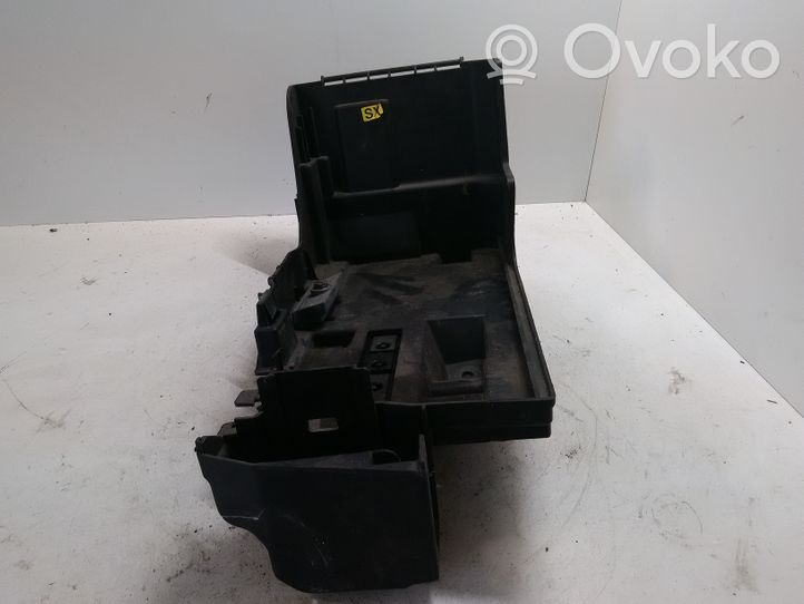 Opel Vectra C Akumulatora nostiprināšanas pamatne 24413805