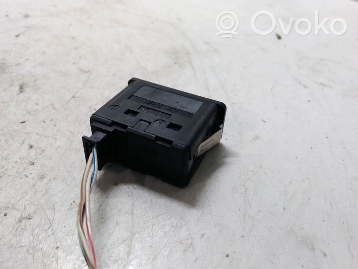 BMW 3 E90 E91 Câble adaptateur AUX 6930561